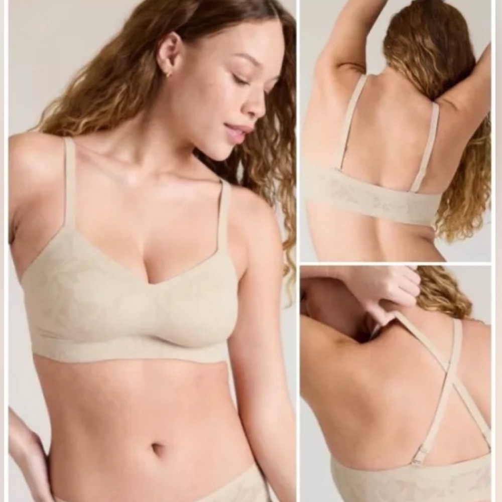 Athleta Nude Beige Seamless Wireless Bralette